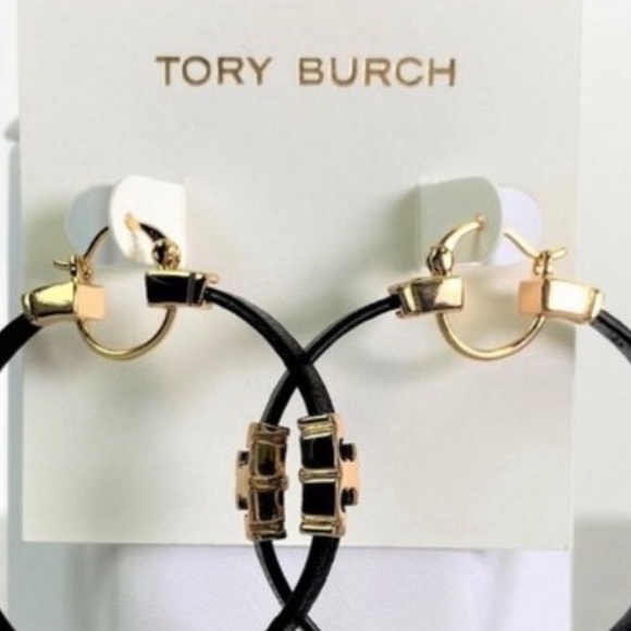 Tory Burch Black leather/ sheriff T hoop earrings - Picture 5 of 6